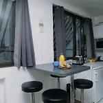 Arc de Triomphe&Trocadéro Square - Paris Vacation Rentals